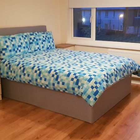 3 Bedroom Newly Furnished Cork City Exterior photo