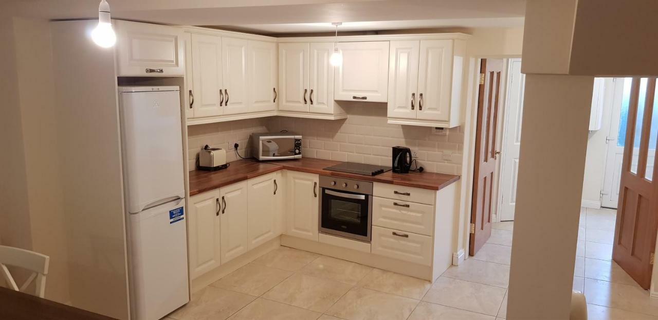3 Bedroom Newly Furnished Cork City Exterior photo